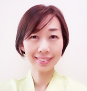 ���� ���q